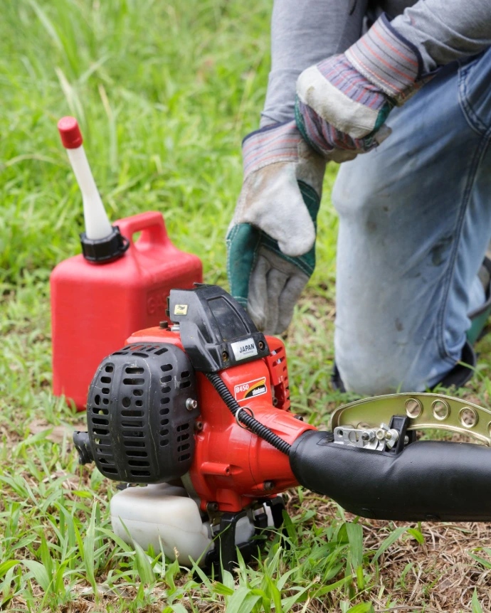 Motor de alta potencia de desmalezadora japonesa Maruyama ideal para uso agrícola intensivo